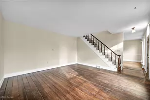 8055 Euclid Chardon Rd, Kirtland, OH 44094 - Photo 14