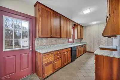 8055 Euclid Chardon Road, Kirtland, OH 44094 - Photo 24