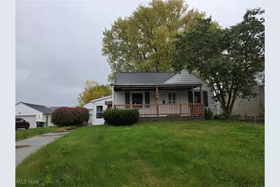 576 23rd Street NW, Massillon, OH 44647 - Photo 2