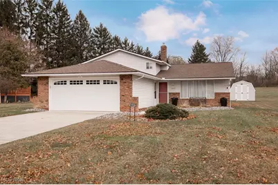 6031 Sunset Drive, Huber Heights, OH 44146 - Photo 2