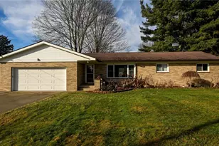 5042 Laddie Dr, New Franklin, OH 44319 - Photo 2