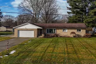 5042 Laddie Dr, New Franklin, OH 44319 - Photo 4