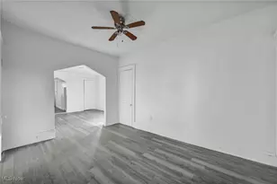 709 E 126th St, Loveland, OH 44108 - Photo 16