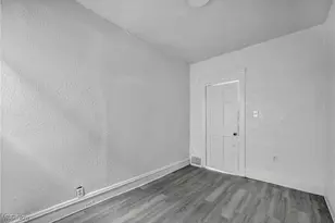 709 E 126th St, Loveland, OH 44108 - Photo 34