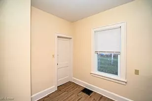 1412 Bellflower Ave SW, Canton, OH 44710 - Photo 12