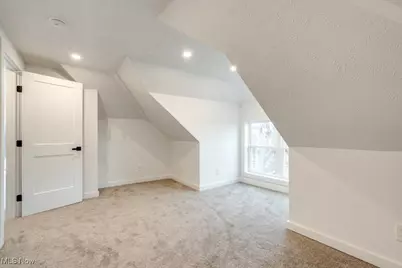 97 Mount View Avenue, Akron, OH 44303 - Photo 32