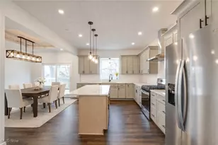 97 Mt View Ave, Akron, OH 44303 - Photo 8