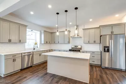 97 Mount View Avenue, Akron, OH 44303 - Photo 12