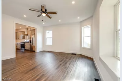 97 Mount View Avenue, Akron, OH 44303 - Photo 6