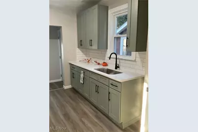 2911 7th Street SW, Canton, OH 44710 - Photo 2