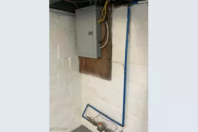 2911 7th Street SW, Canton, OH 44710 - Photo 12