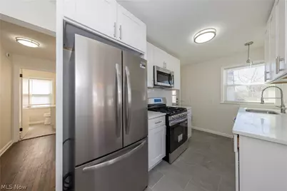1560 Holmden Road, South Euclid, OH 44121 - Photo 10