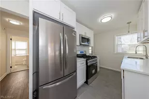 1560 Holmden Rd, South Euclid, OH 44121 - Photo 10