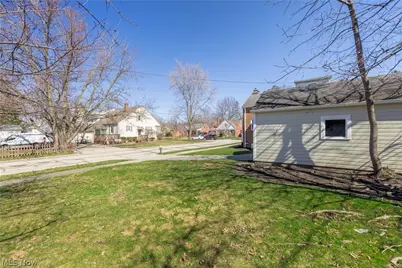 1560 Holmden Road, South Euclid, OH 44121 - Photo 38