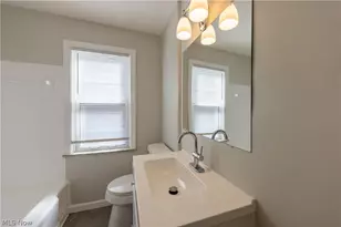 1560 Holmden Rd, South Euclid, OH 44121 - Photo 20