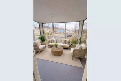 4051 Monticello Boulevard, Cleveland Heights, OH 44121 - Photo 10