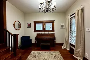 209 Oakwood Ave, Marietta, OH 45750 - Photo 6