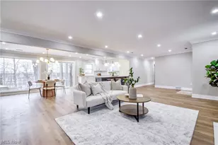 2531 Timberline Dr, Willoughby Hills, OH 44094 - Photo 6