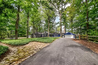 2531 Timberline Drive, Willoughby Hills, OH 44094 - Photo 2