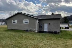 2216 Hilliard Dr, Midvale, OH 44653 - Photo 12