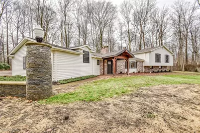 17460 Trillium Drive, Chagrin Falls, OH 44023 - Photo 2