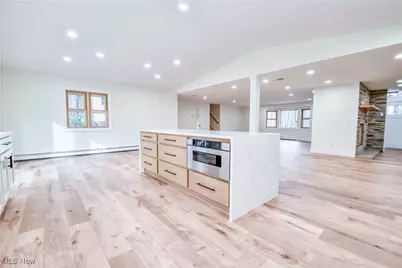 17460 Trillium Drive, Chagrin Falls, OH 44023 - Photo 22