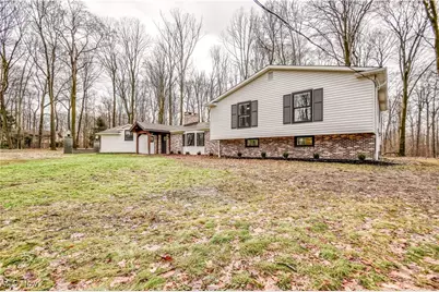 17460 Trillium Drive, Chagrin Falls, OH 44023 - Photo 2