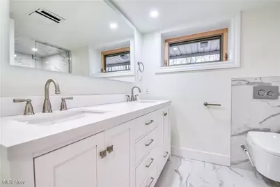 17460 Trillium Drive, Chagrin Falls, OH 44023 - Photo 40