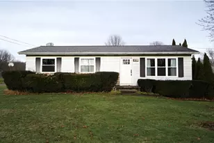 691 Southeast Ave, Tallmadge, OH 44278 - Photo 1