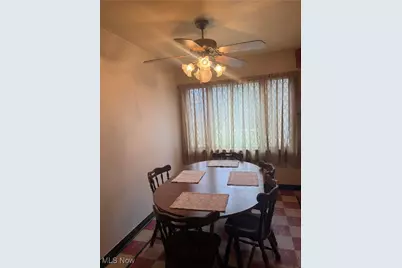 435 Blossom Avenue, Campbell, OH 44405 - Photo 6