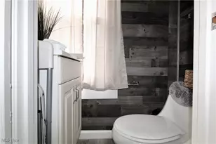 1122 West Ave, Elyria, OH 44035 - Photo 16