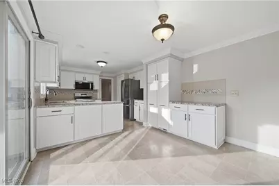 5610 Aspen Valley Avenue NE, Canton, OH 44721 - Photo 10