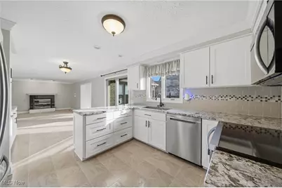 5610 Aspen Valley Avenue NE, Canton, OH 44721 - Photo 14