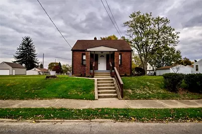 1622 Clarendon Avenue SW, Canton, OH 44706 - Photo 1