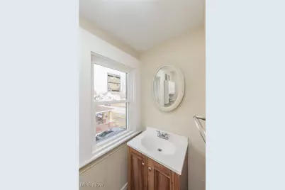 2440 E 32nd Street, Lorain, OH 44055 - Photo 18