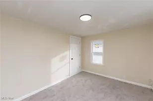 2440 E 32nd St, Lorain, OH 44055 - Photo 14