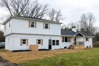 12966 Edison Street NE, Alliance, OH 44601 - Photo 2