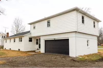 12966 Edison Street NE, Alliance, OH 44601 - Photo 4