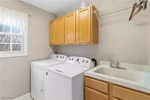 1390 Silverdale Cir, Twinsburg, OH 44087 - Photo 20