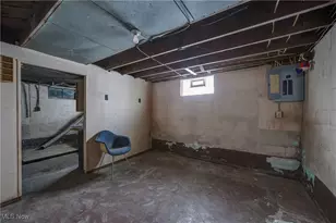 326 Indiana Ave, Lorain, OH 44052 - Photo 32