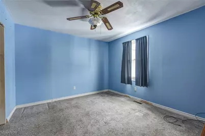 326 Indiana Avenue, Lorain, OH 44052 - Photo 18