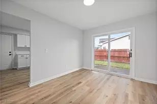 165 Meadow Dr, Elyria, OH 44035 - Photo 14