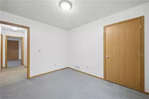 127 Blackburn St, Campbell, OH 44405 - Photo 24