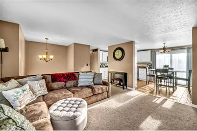 1690 Cloverview Drive, Uniontown, OH 44685 - Photo 4