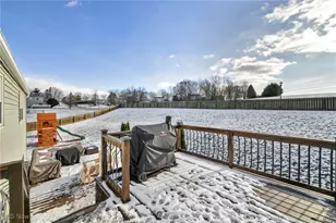 1690 Cloverview Dr, Uniontown, OH 44685 - Photo 42