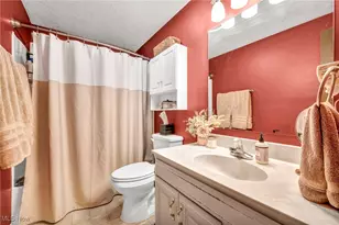 1690 Cloverview Dr, Uniontown, OH 44685 - Photo 14