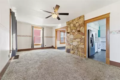 509 E Broad Street, Louisville, OH 44641 - Photo 6