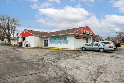 2048 E Sand Road, Port Clinton, OH 43452 - Photo 1