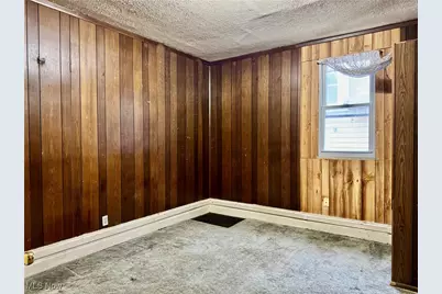 543 E Buchtel Avenue, Akron, OH 44304 - Photo 6