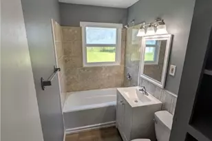 1240 W 21st St, Lorain, OH 44052 - Photo 10